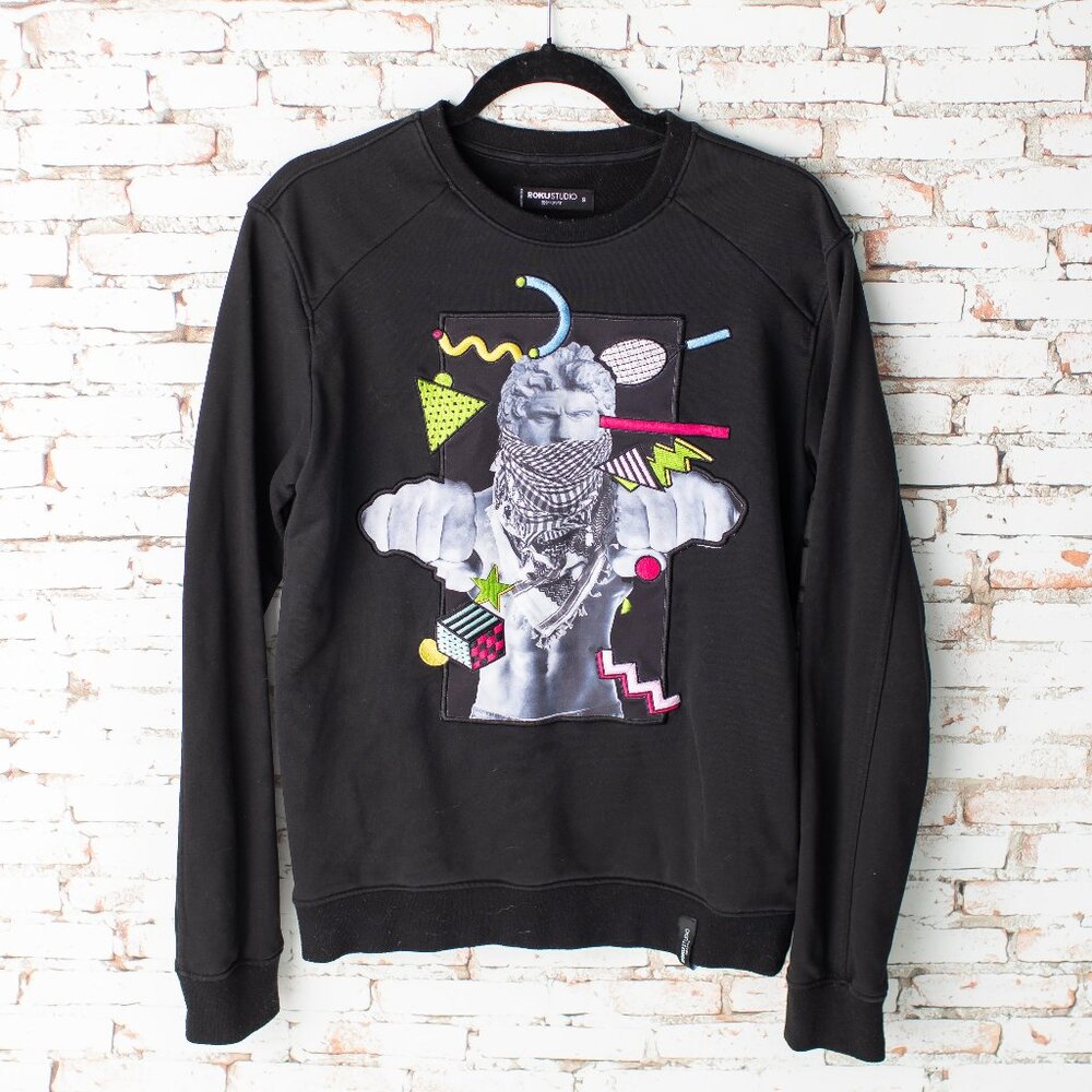 Roku Studio Men's Graphic Sweatshirt Small Black Crewneck Abstract Statue Art